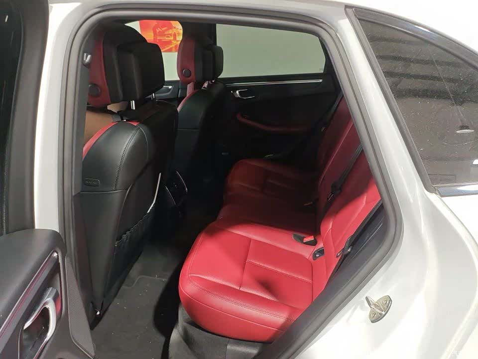 Porsche Macan, 2023 6