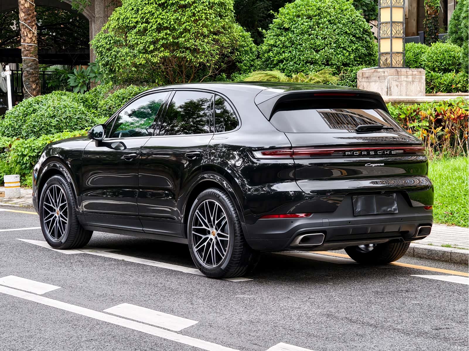 Porsche Cayenne, 2024 все фото