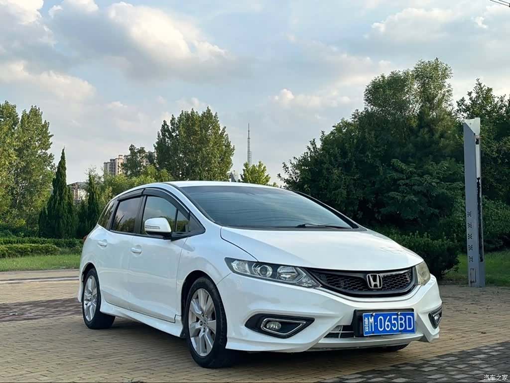 Honda Jade, 2013 3