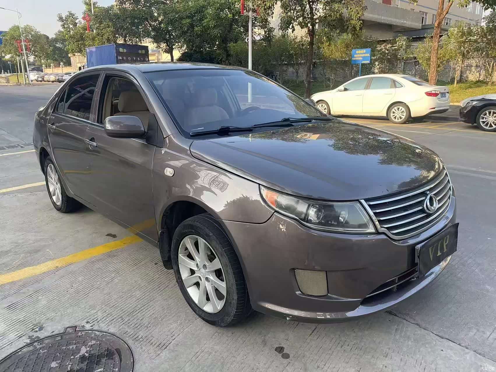 Geely Cross, 2014 3