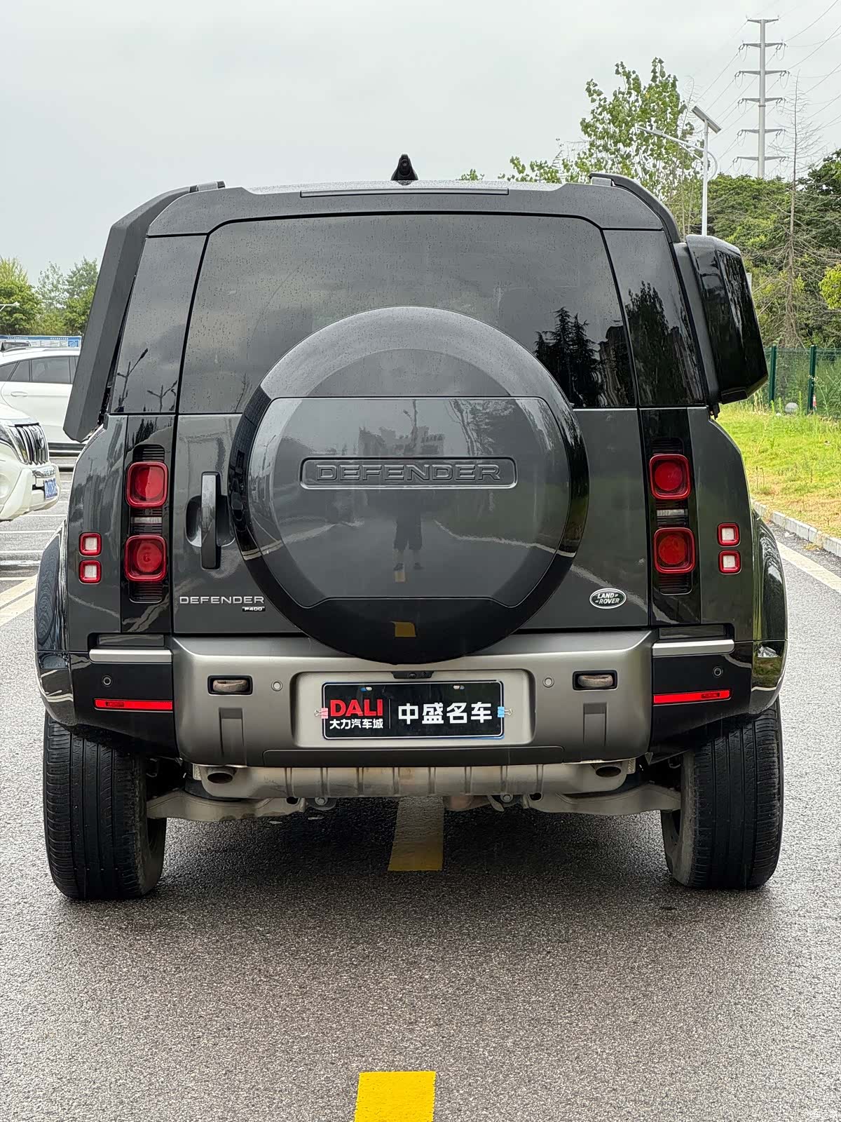 Land Rover Defender, 2023 все фото