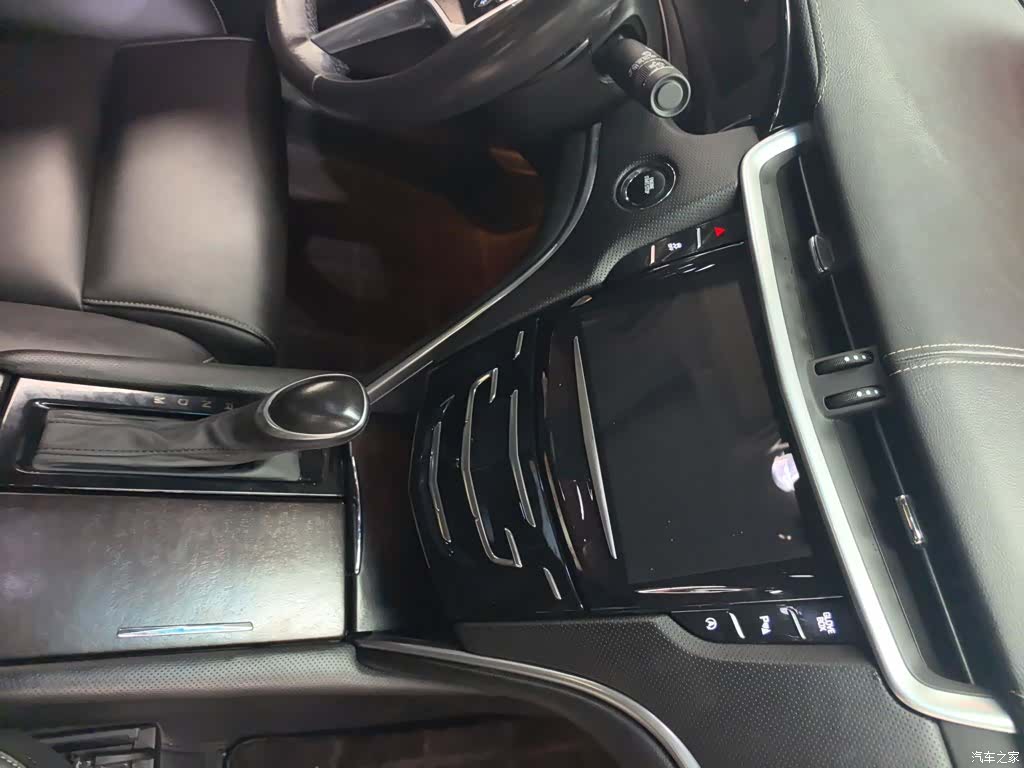 Cadillac XTS, 2019 все фото