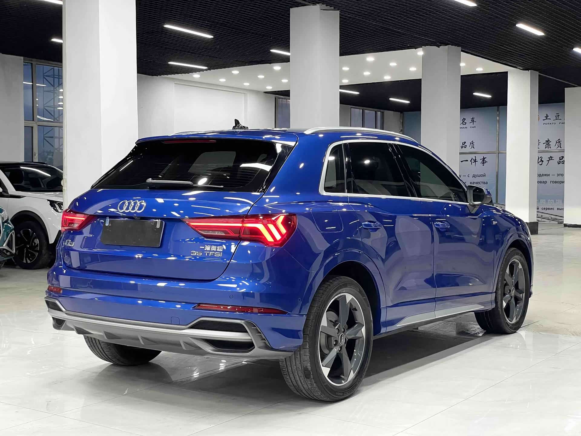 Audi Q3, 2022 6
