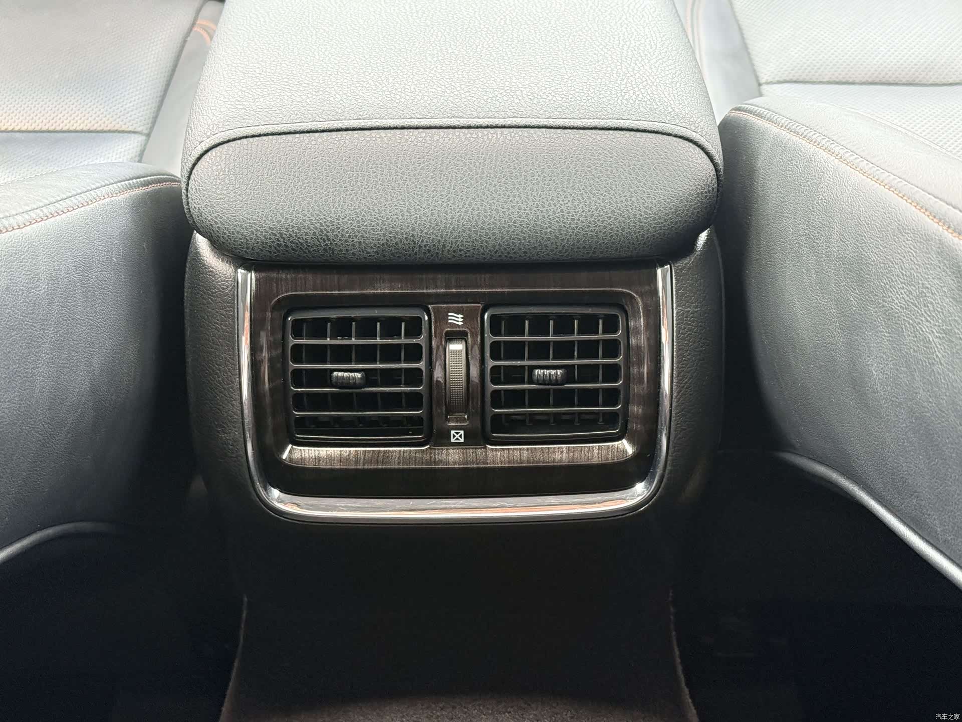 Toyota Crown, 2018 16