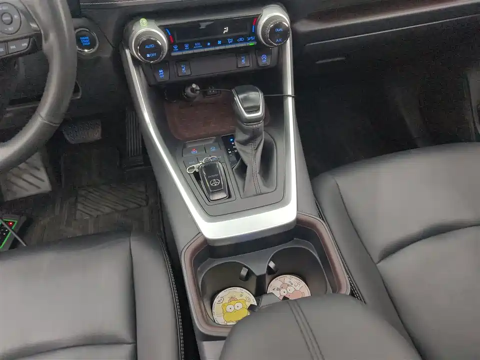 Toyota RAV4 Rongfang