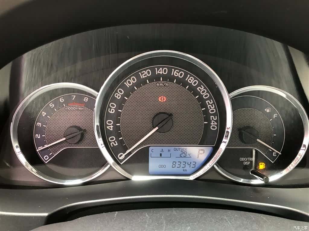 Toyota Corolla, 2016 все фото