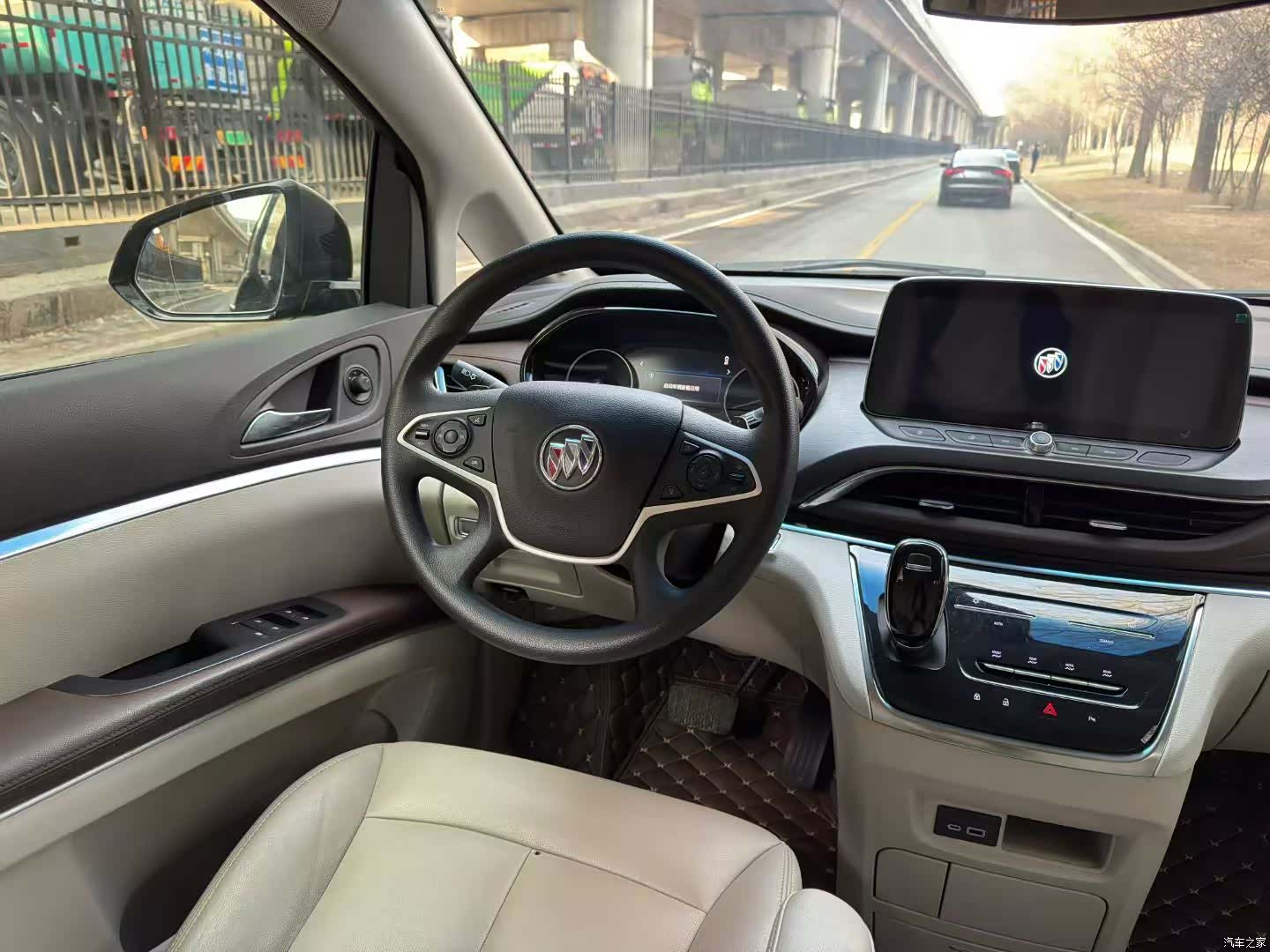 Buick GL8, 2023 4