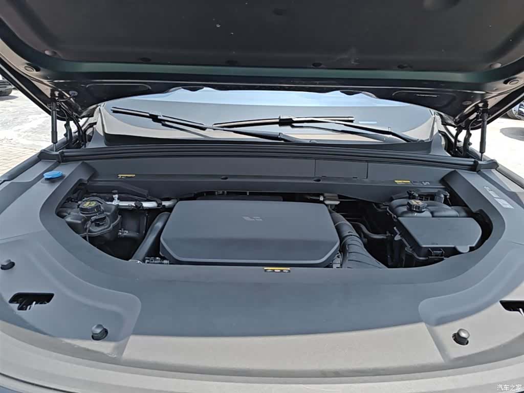 Li Auto L8, 2024 20