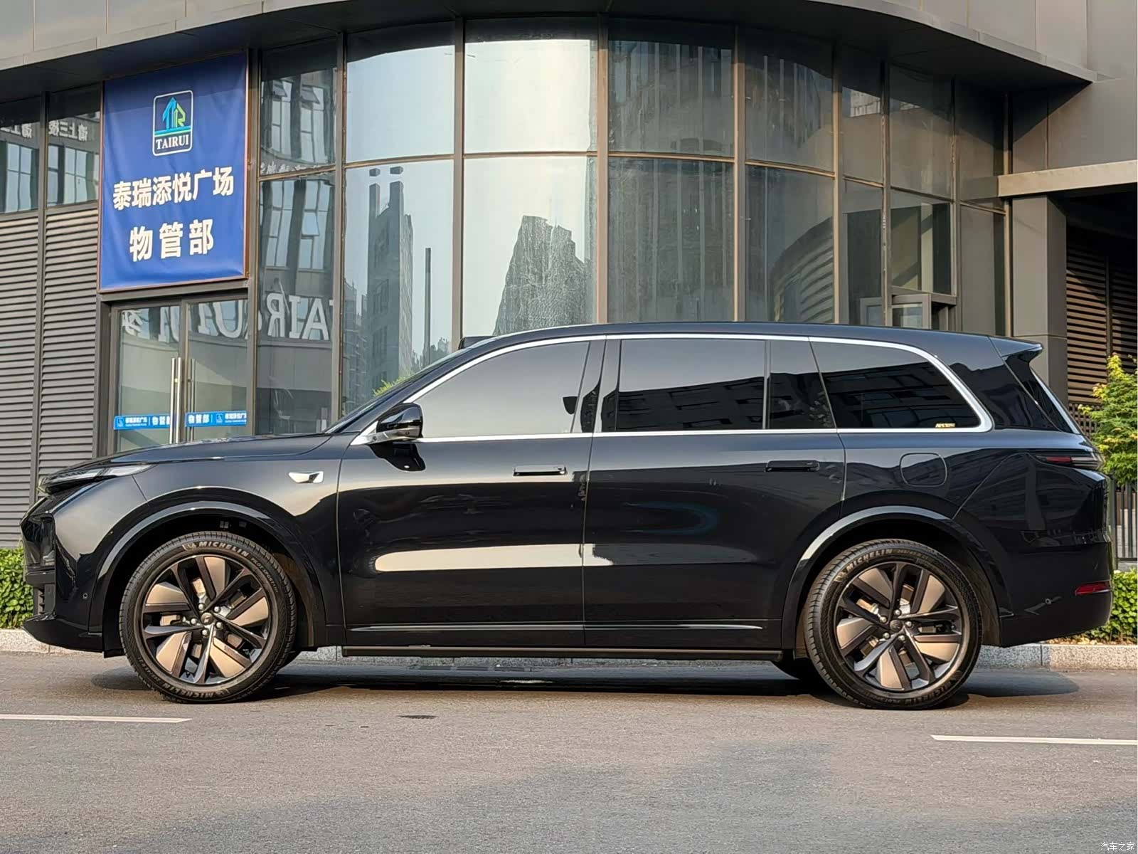 Li Auto L9, 2024 все фото