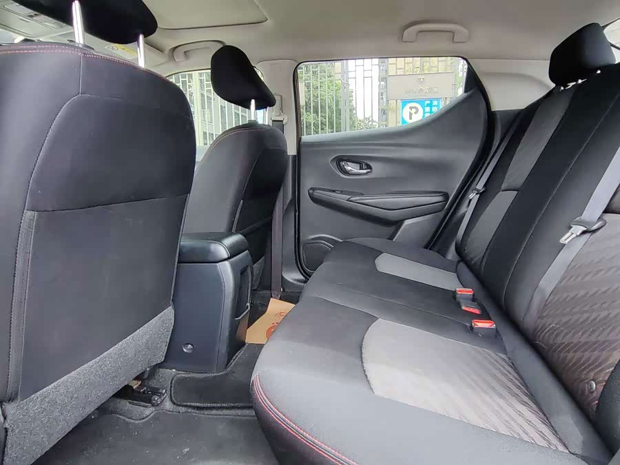 Nissan Bluebird 2016, фото 14