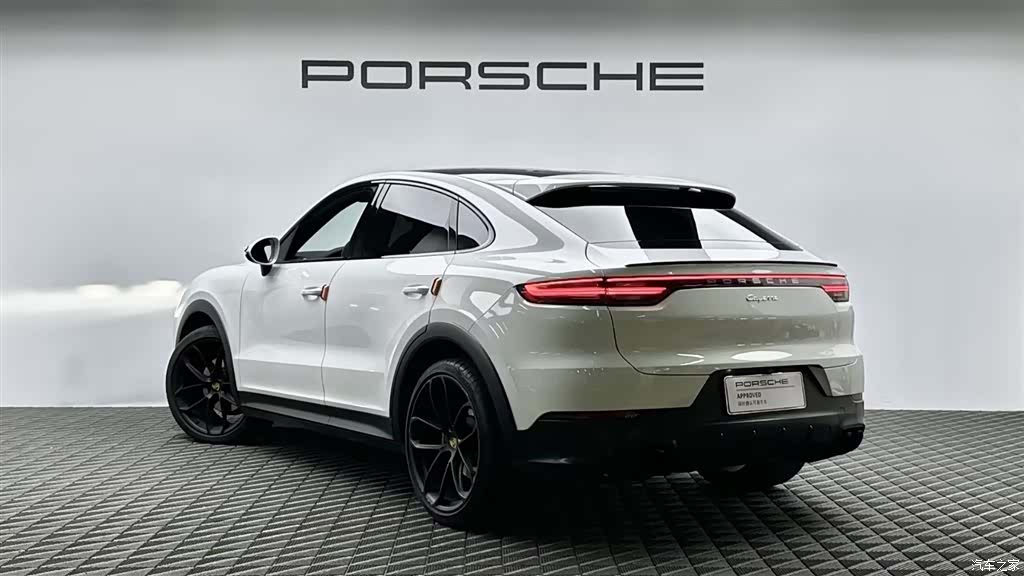 Porsche Cayenne, 2022 все фото