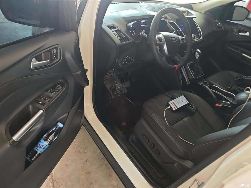 Ford Kuga, 2014 16