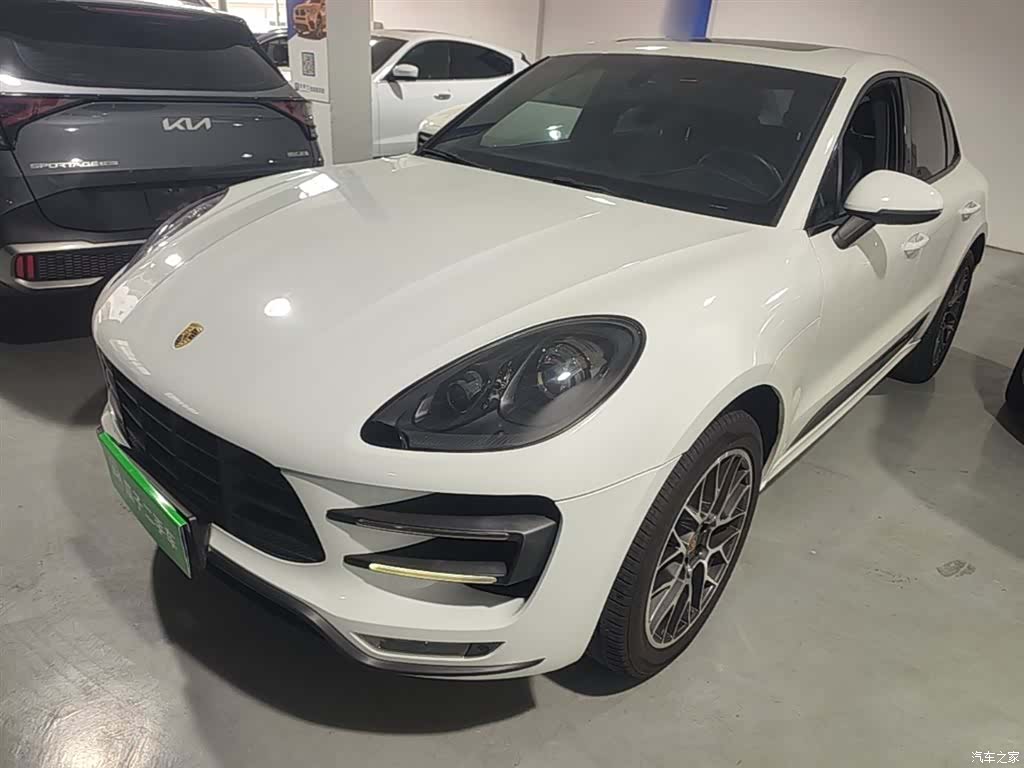 Porsche Macan, 2015 1