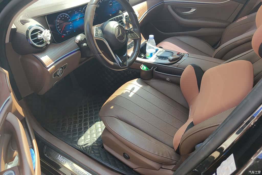 Mercedes-Benz E-Class, 2023 9