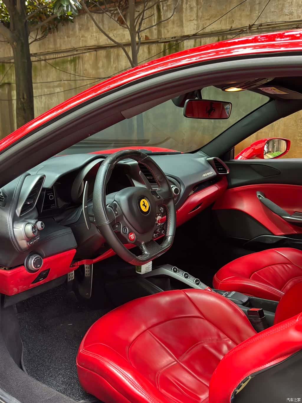 Ferrari 488, 2016 10