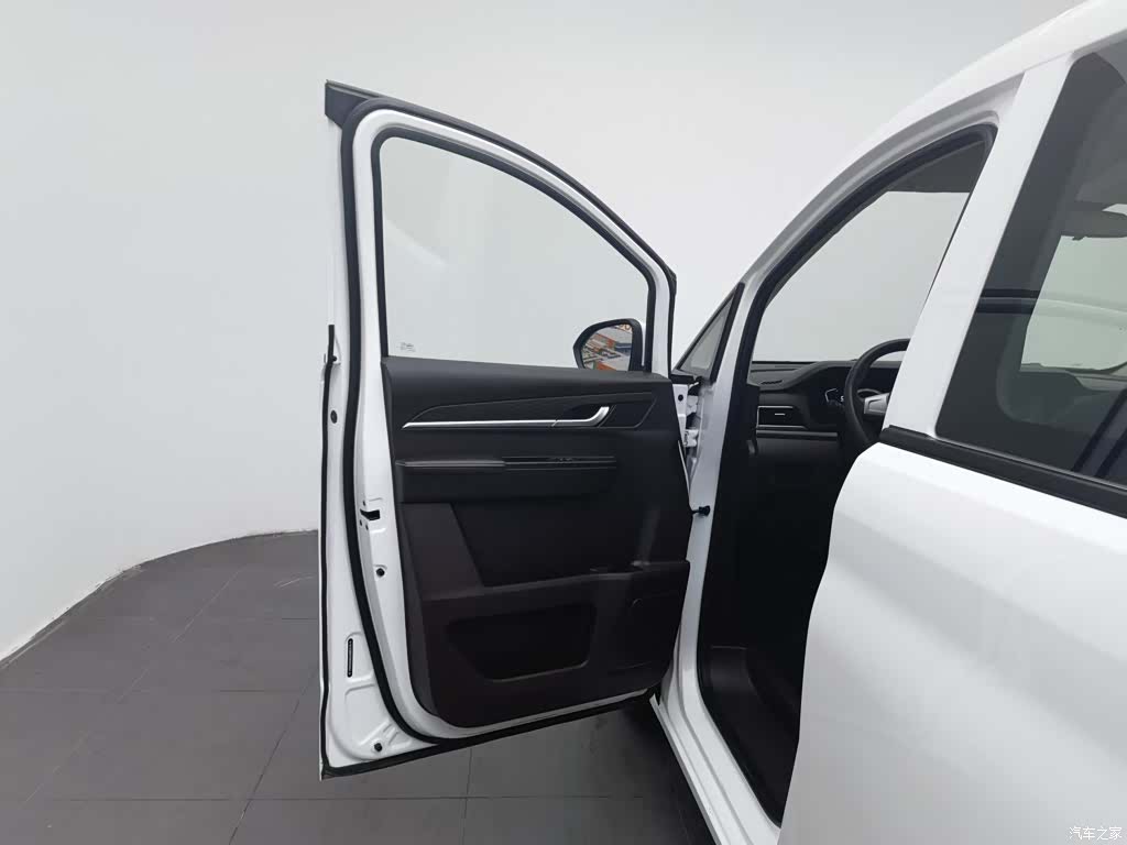 BAIC M7, 2024 8