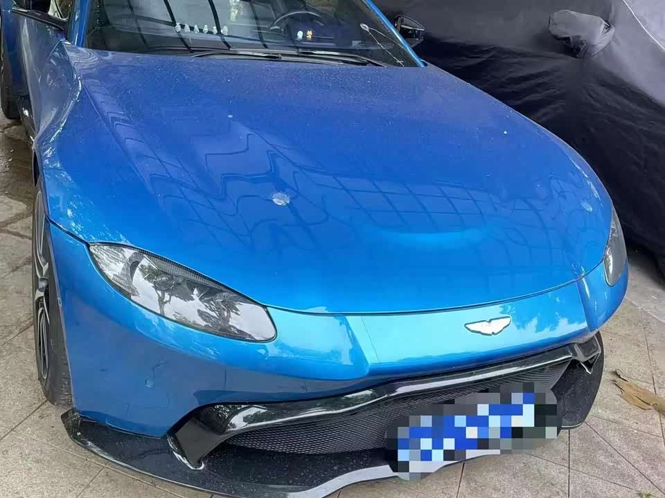 Aston Martin V8 Vantage