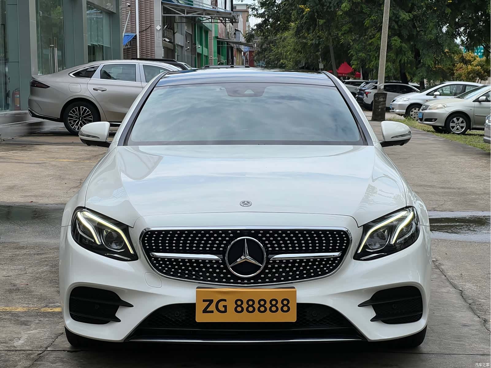 Mercedes-Benz E-Class, 2018 2