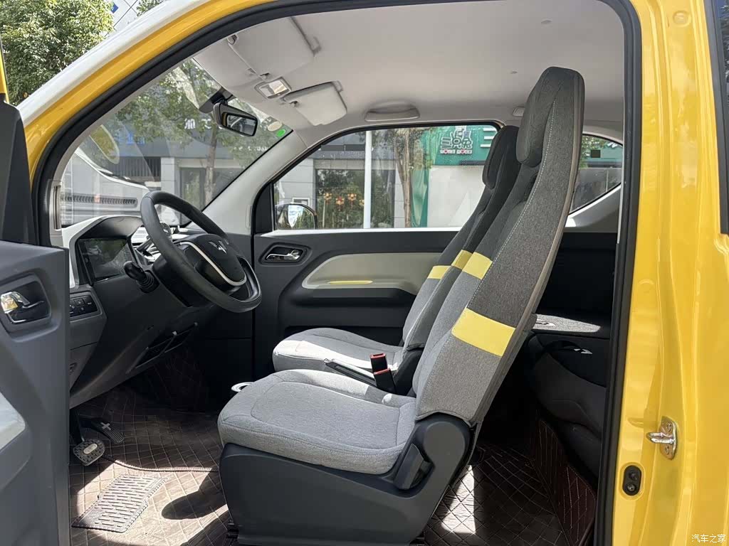 Wuling MINIEV, 2024 4