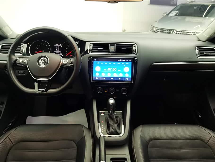 Volkswagen Sagitar