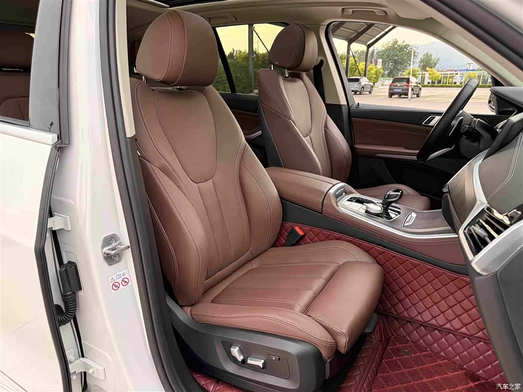 BMW X5, 2022 9
