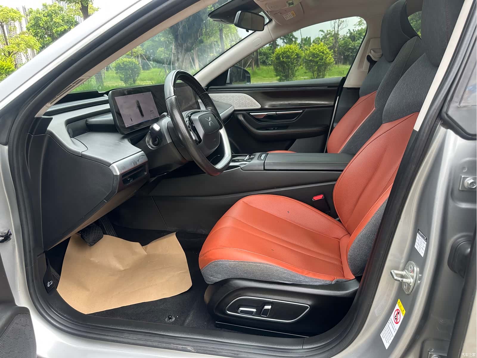 Xpeng P7, 2022 8
