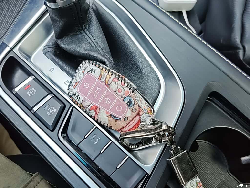 Geely Binray, 2022 9