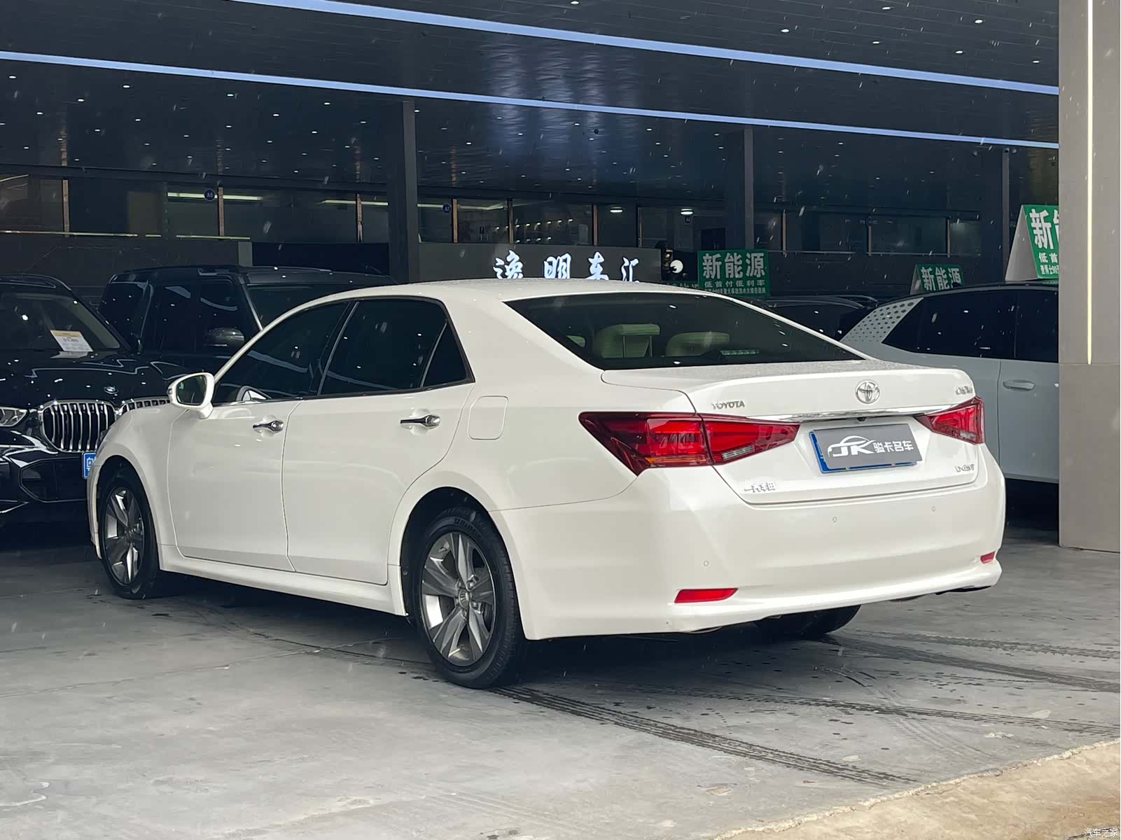Toyota Crown, 2016 19