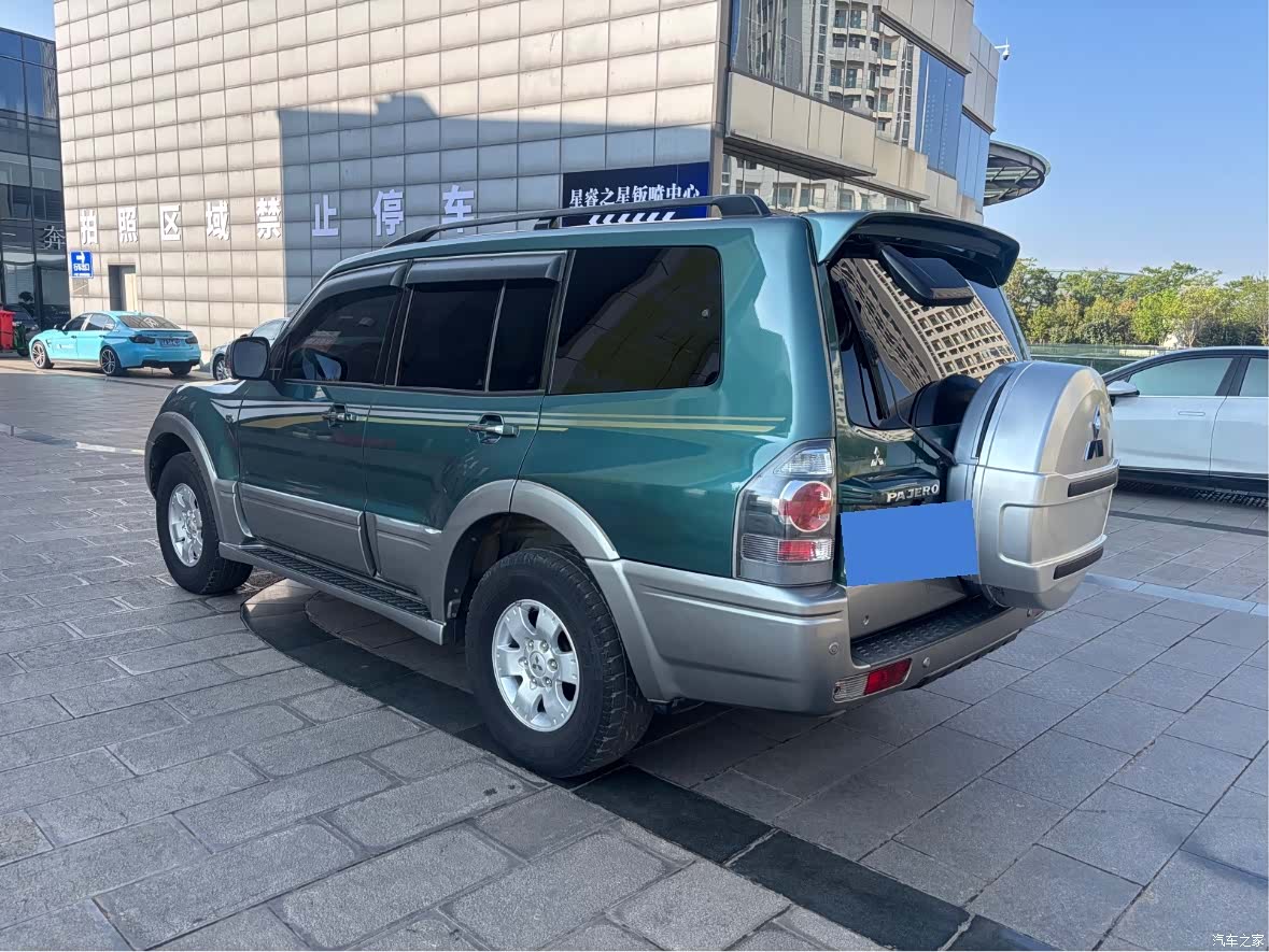 Mitsubishi Pajero, 2016 4