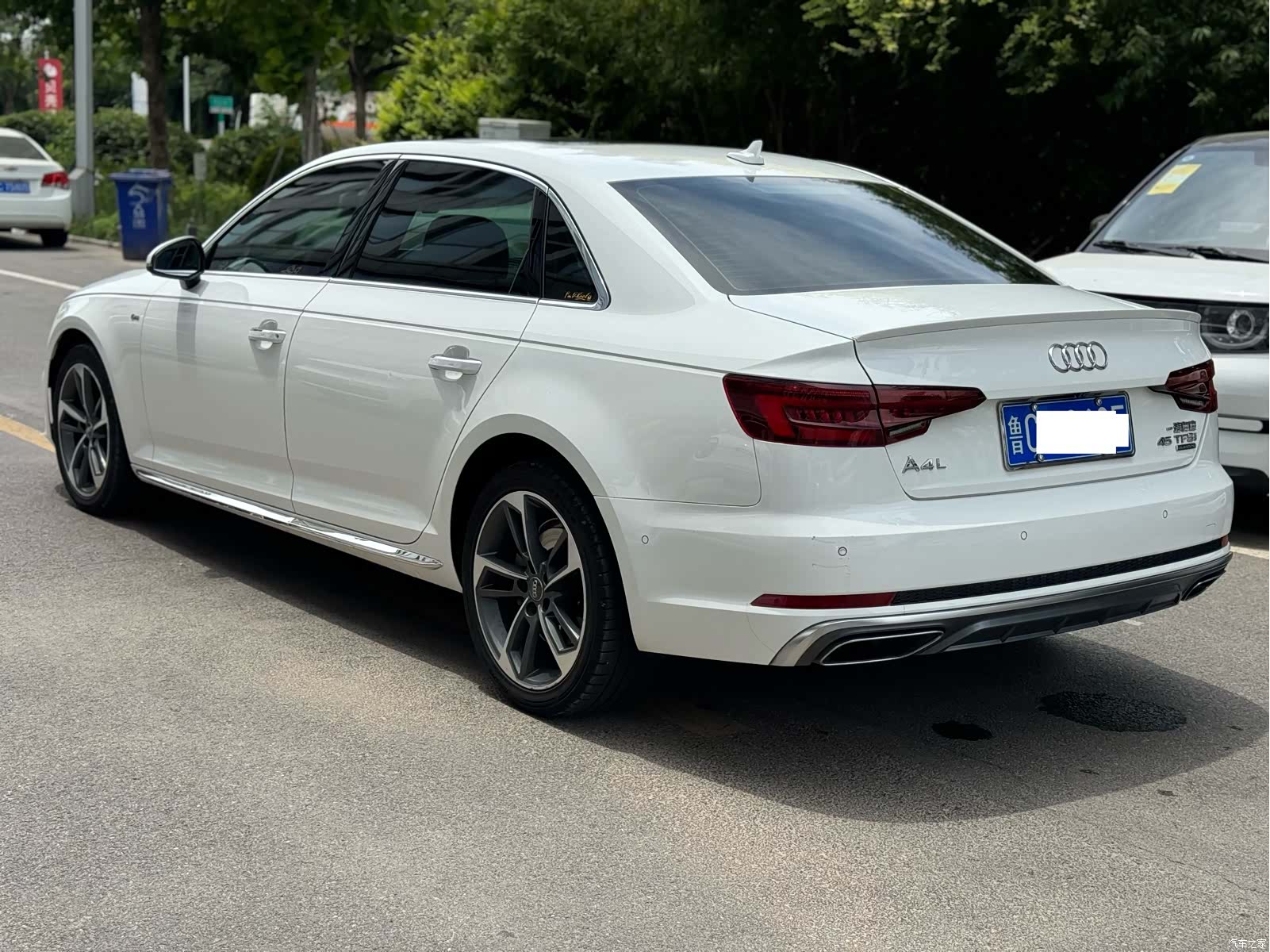Audi A4L, 2019 8