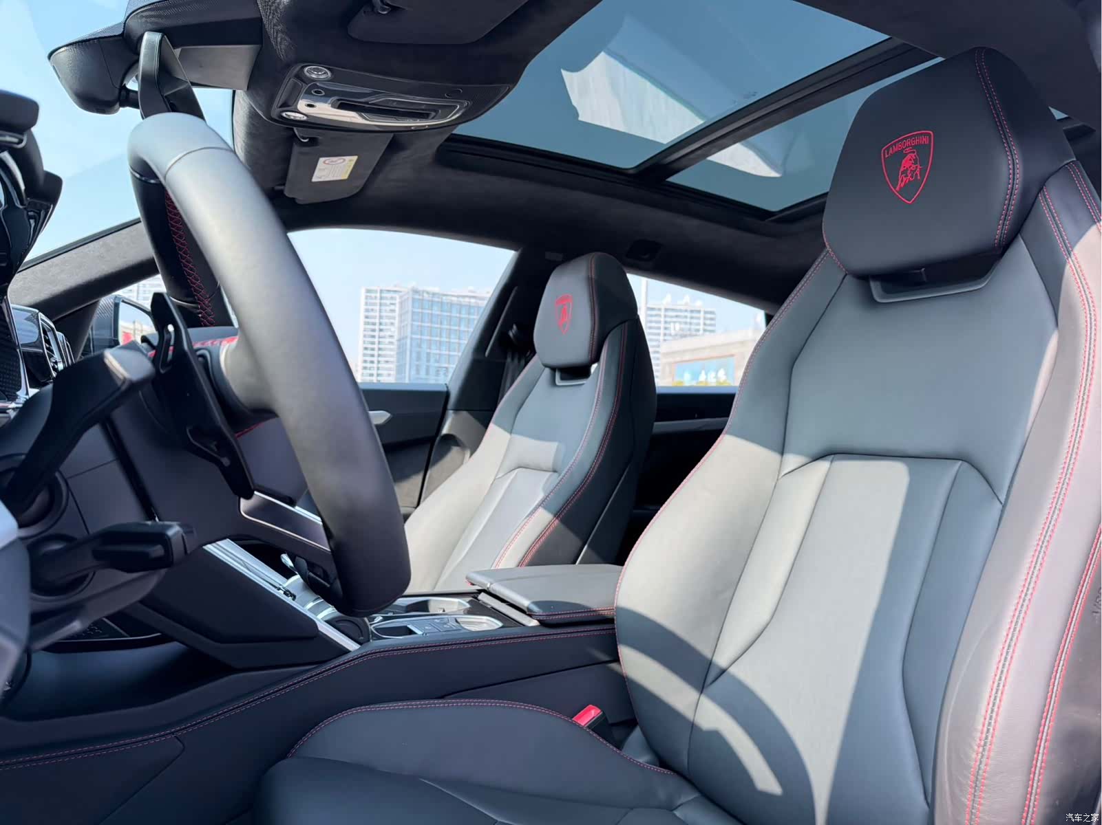 Lamborghini Urus, 2019 15