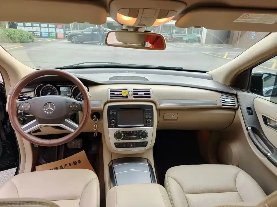 Mercedes-Benz R-class