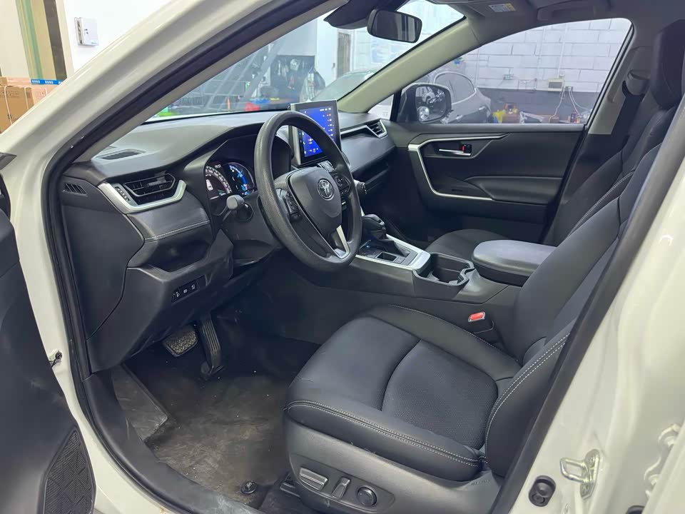 Toyota RAV4 Rongfang