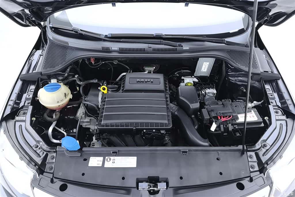 Skoda Rapid, 2016 10