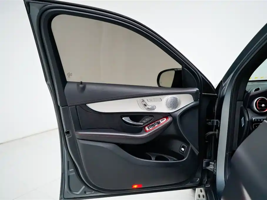 Mercedes-Benz GLC AMG