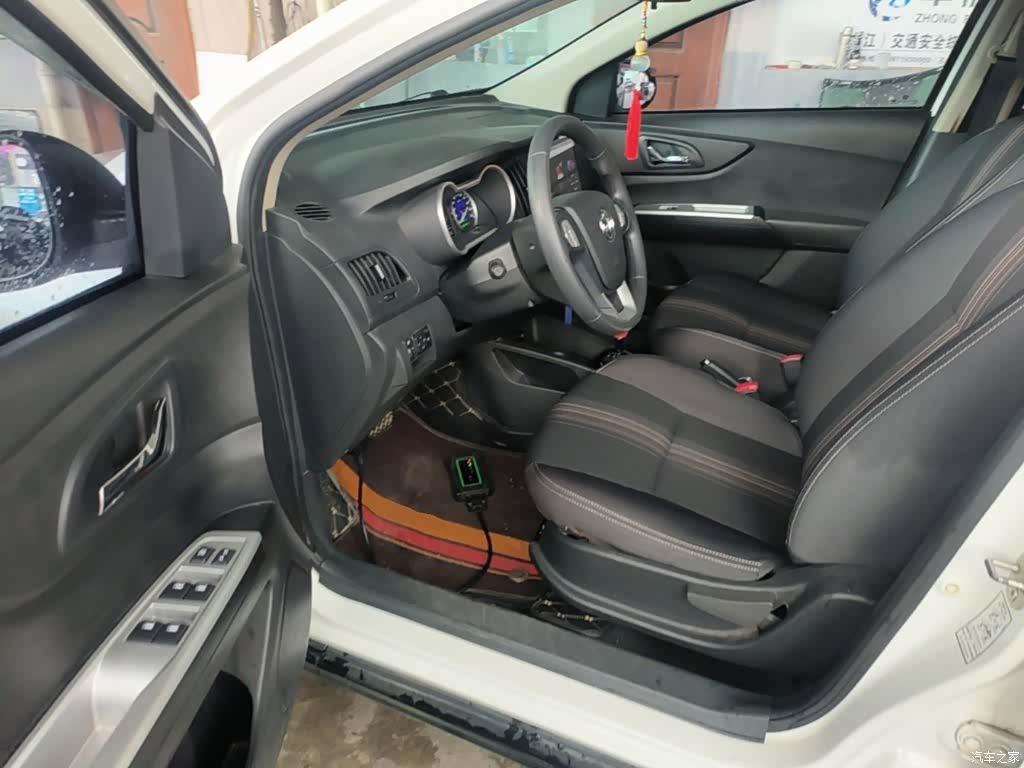 DongFeng AX3, 2017 16