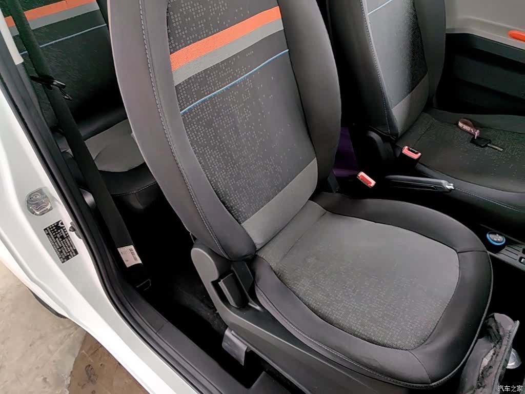 Wuling MINIEV, 2021 25