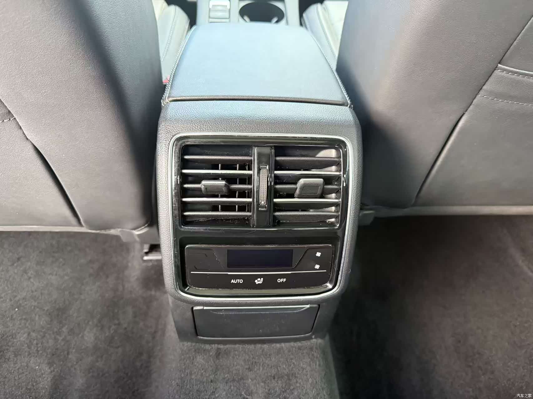 Volkswagen Magotan, 2024 9