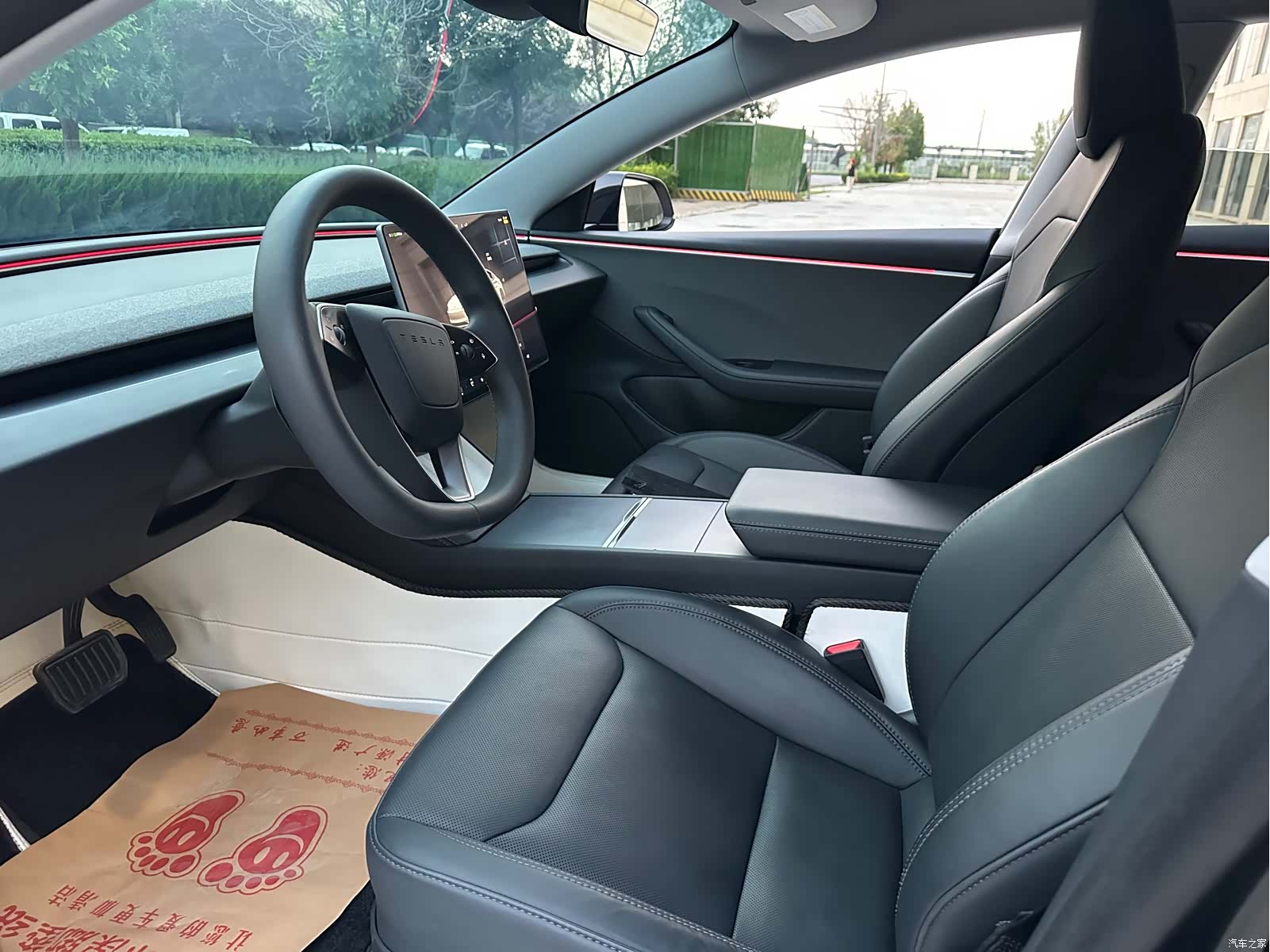 Tesla Model 3, 2024 4