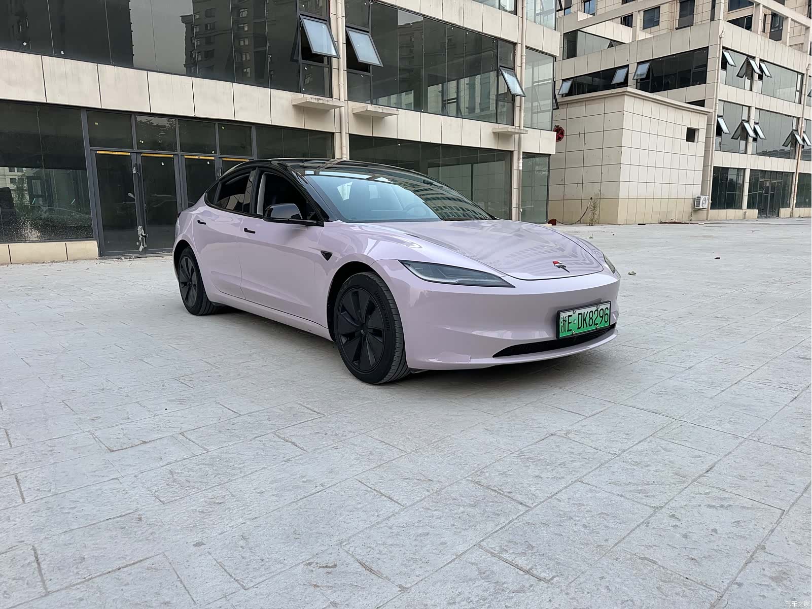 Tesla Model 3, 2024 3