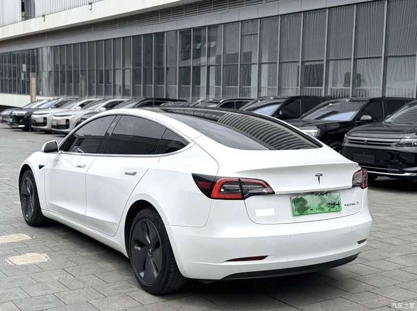 Tesla Model 3, 2020 4