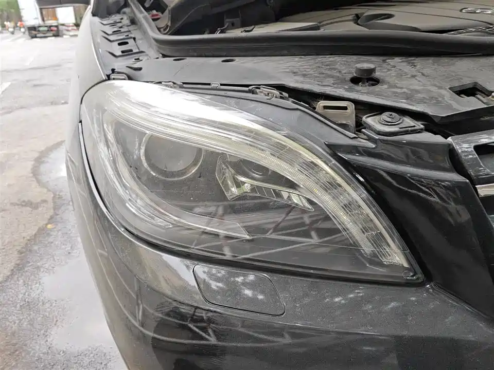 Mercedes-Benz M class