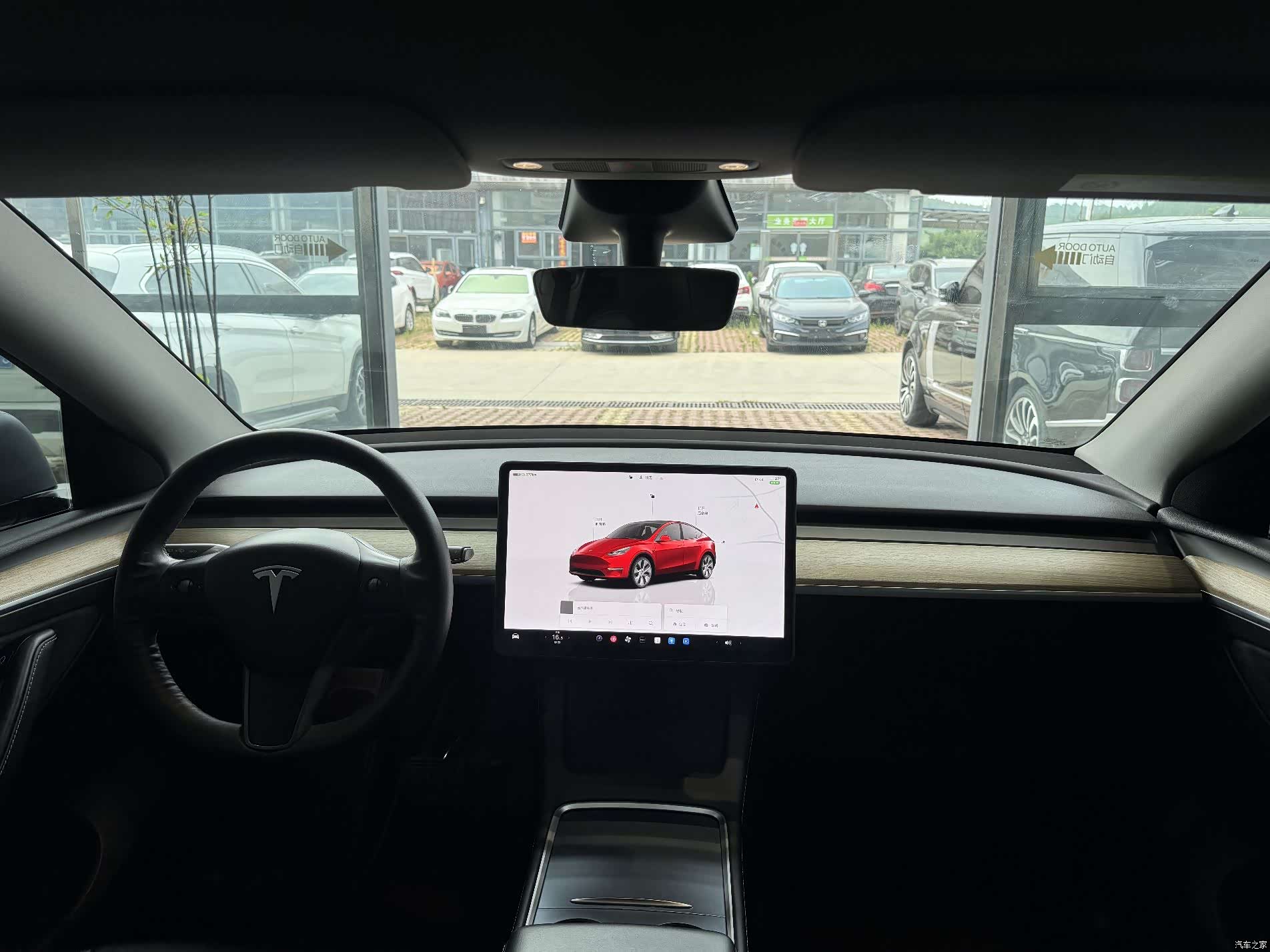 Tesla Model Y, 2023 10