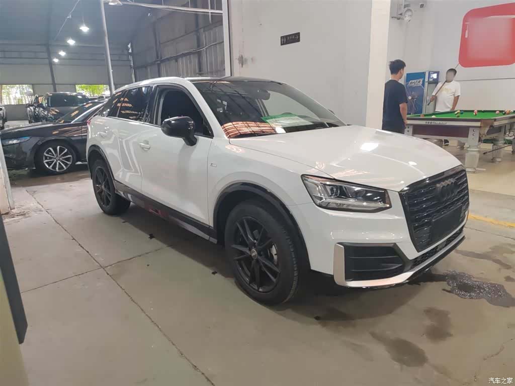 Audi Q2L, 2019 4