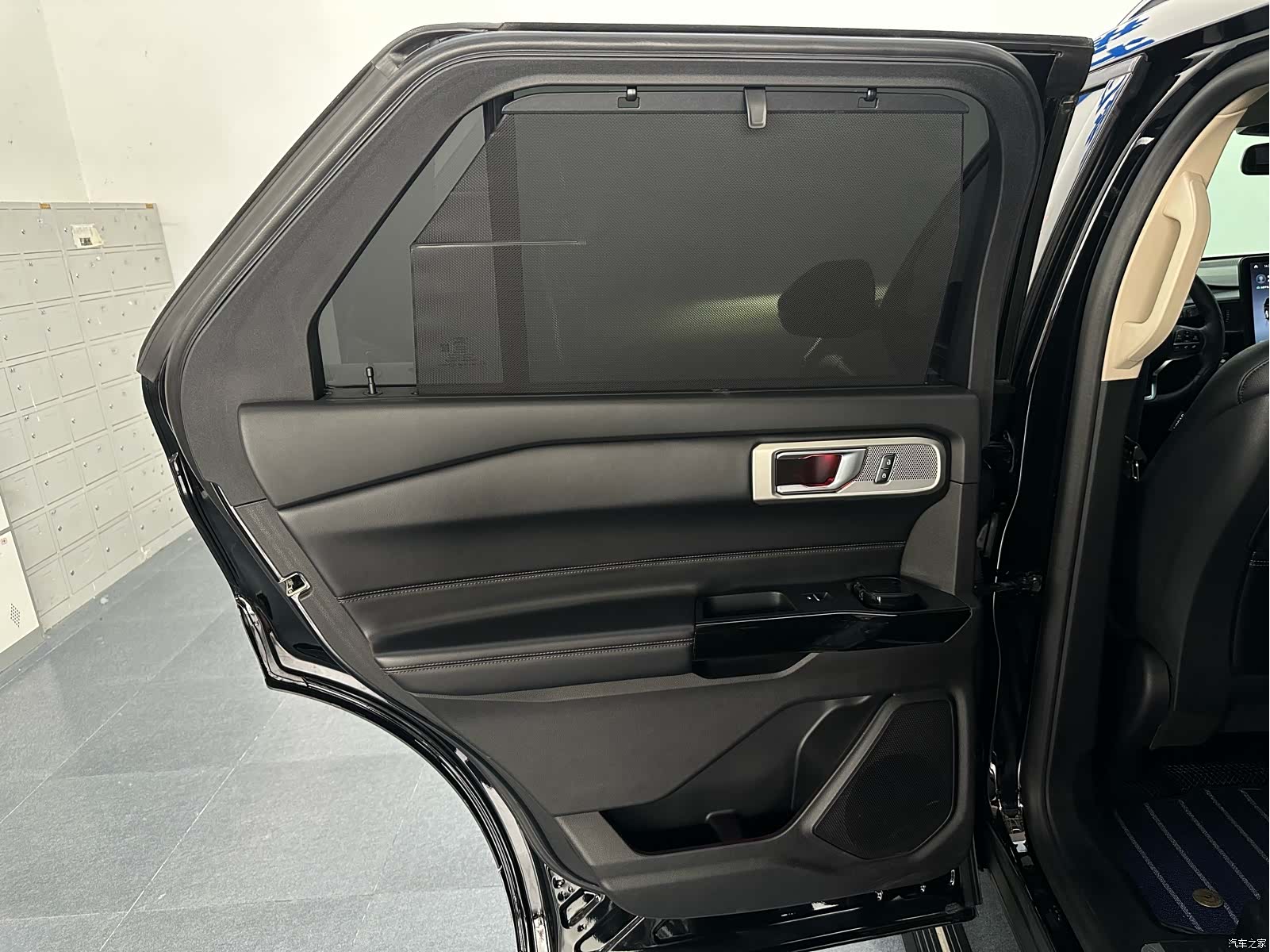 Ford Explorer, 2021 15