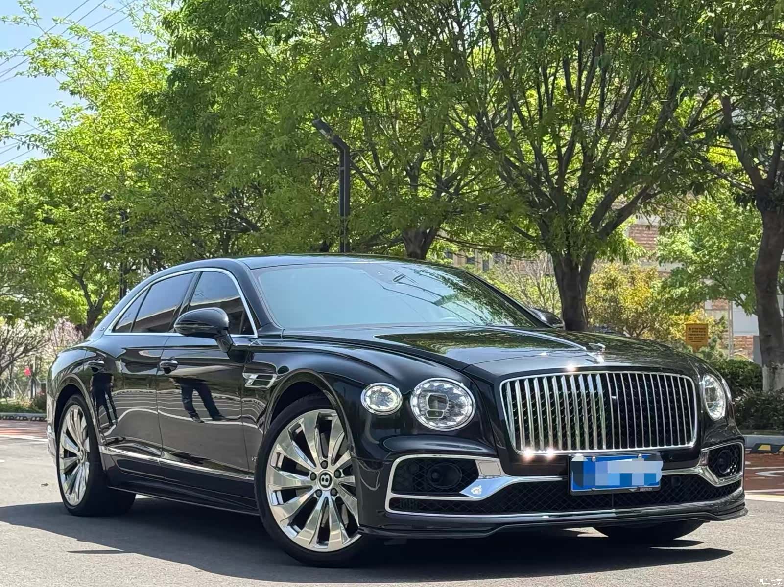 Bentley Flying Spur, 2021 3