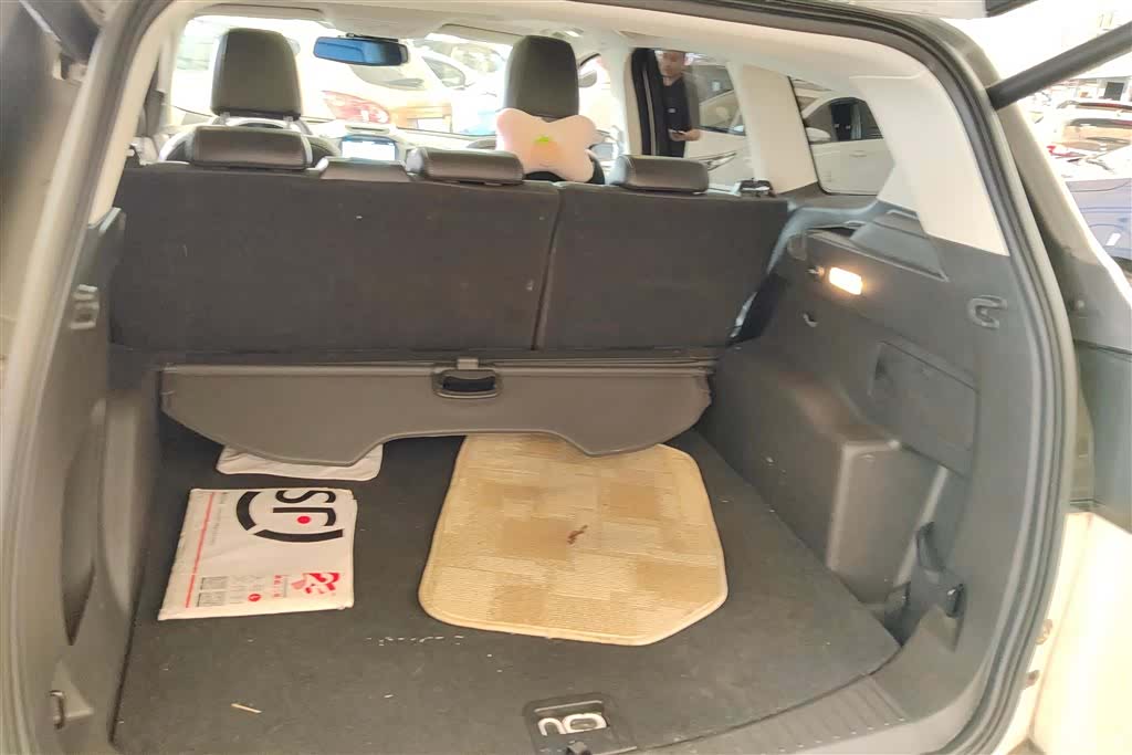 Ford Kuga, 2017 4