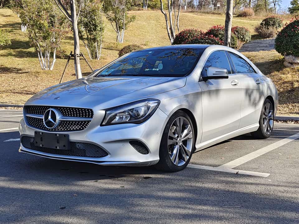 Mercedes-Benz CLA