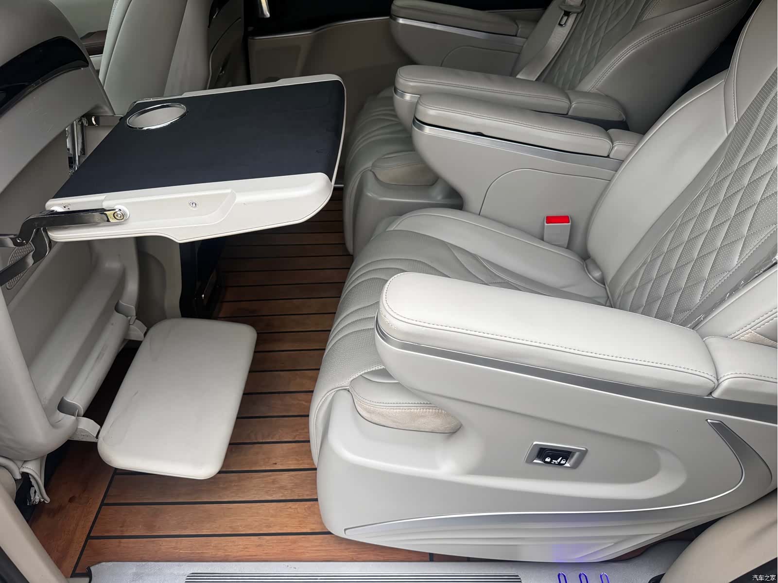 Buick GL8, 2018 16