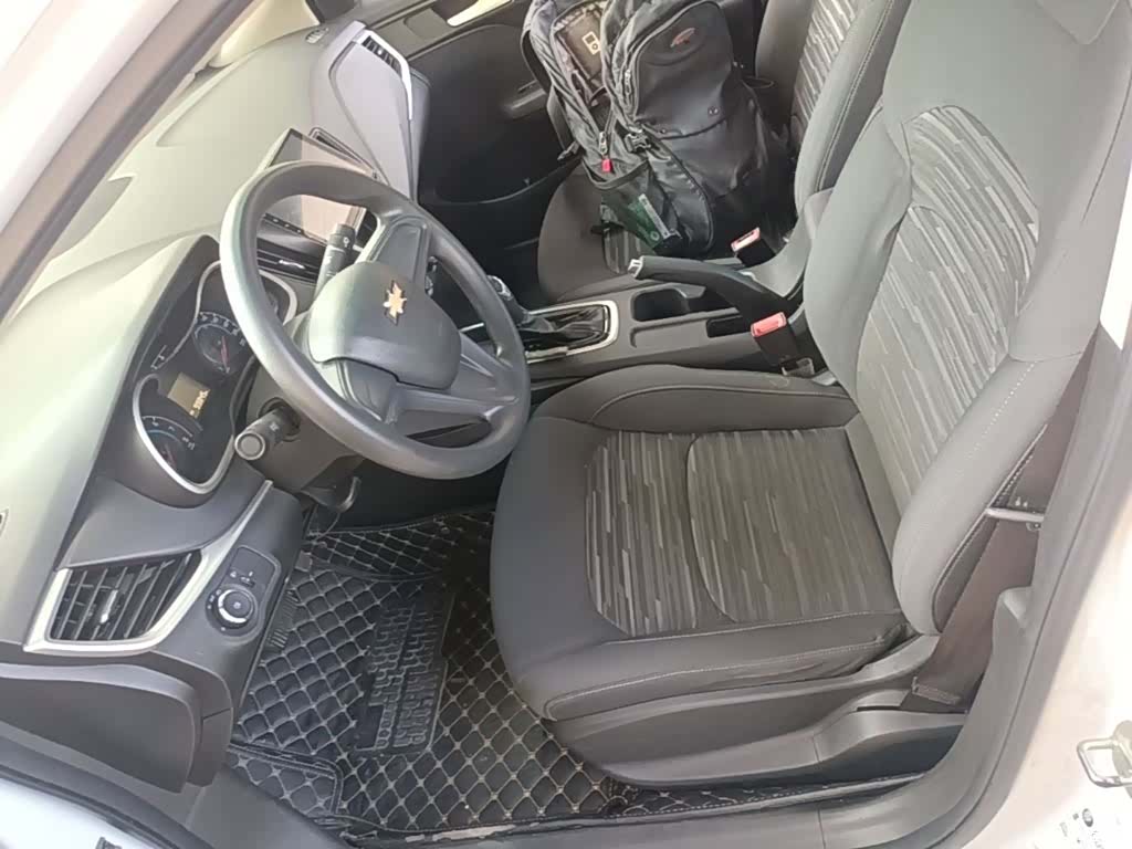 Chevrolet 320, 2018 15
